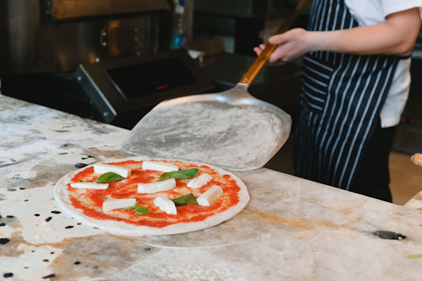 forniture per pizzeria, latticini e formaggi