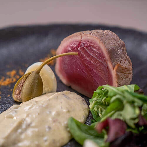 Vitello Tonnato di nuova generazione - Chef Rossano e Manolo Allochis - Il Vigneto - Roddi d’Alba (CN)